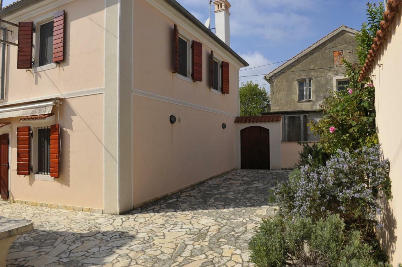 فيلا Grandpa Mate House Dragove المظهر الخارجي الصورة
