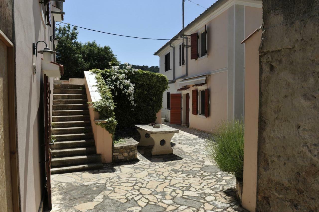 فيلا Grandpa Mate House Dragove المظهر الخارجي الصورة